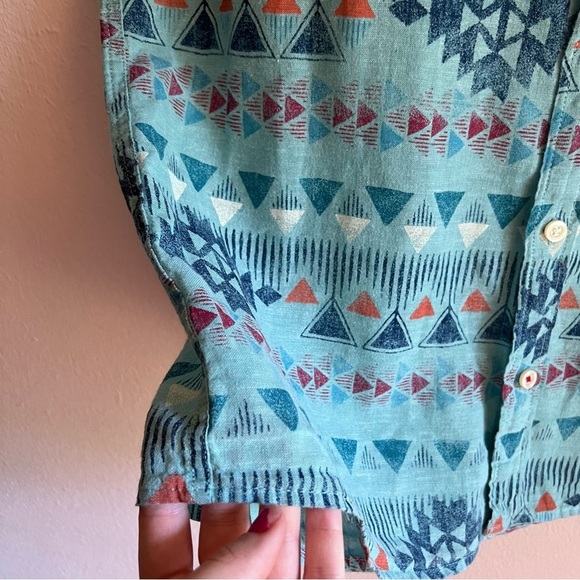 Hollister Linen Button Up Blue Geometric Aztec, Size Large - Picture 7 of 10
